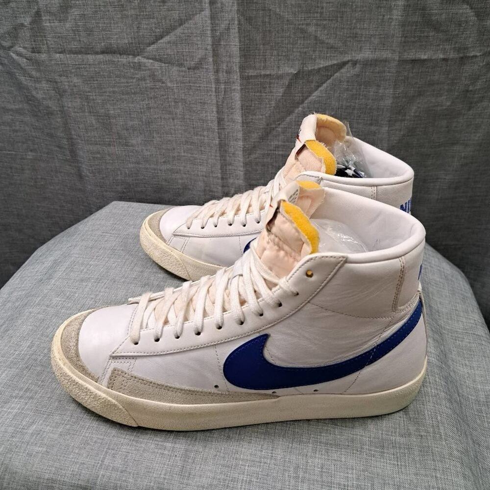 %Nike Blazer Mid '77 Vintage White Racer Blue - Size 8 Men / A 33